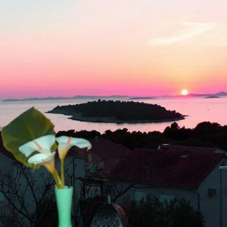 Apartment Tonci Primosten