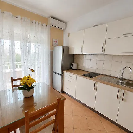 Apartment Tonci *
